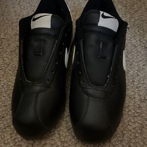 Womens Nike sneakers